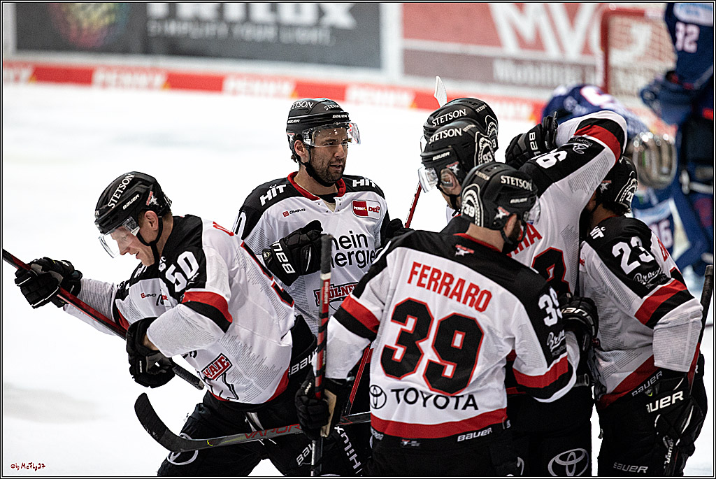 PENNY DEL;  Iserlohn Roosters - Koelner Haie; Koeln, 05.12.2021